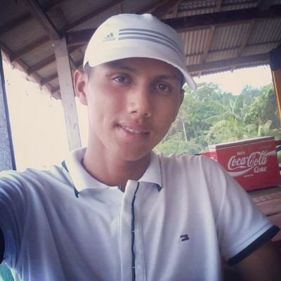 E quando estamos na cadeia
Mais sabendo definir exatamente quem é quem
Quem traio quem vacilou ajudo e abandono
Agora nois ta na pista quer caô tem caô.