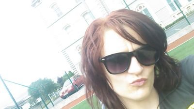 Im 17 im a die hard Andy Biersack fan. Im fun ha........... chat me send me a message