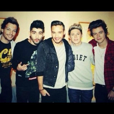 445mylife's profile picture. * The Vamps * 5 Seconds of Summer * One Direction *