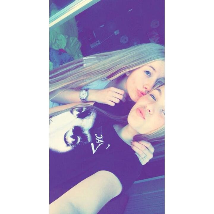 amberserena__'s profile picture. Gregory van der Wiel.