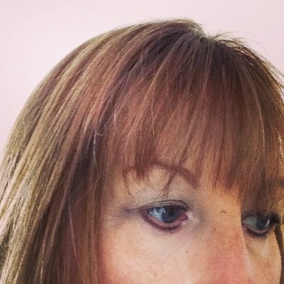 Tweets from a real person not an app.