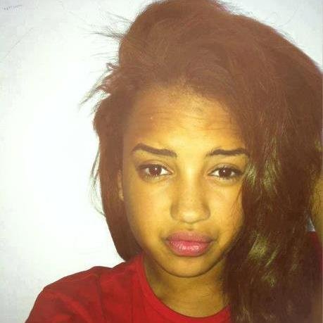 Salam c anissa l'agerienne et Marocaine allors si tu m'aime pas nike ta mere ok,allez bsx