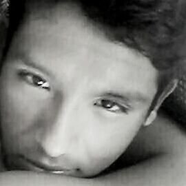 ser fuerte es lo ideal... quien soy?, soy el que forjaron los errores para ser mucho mejor... atleta..