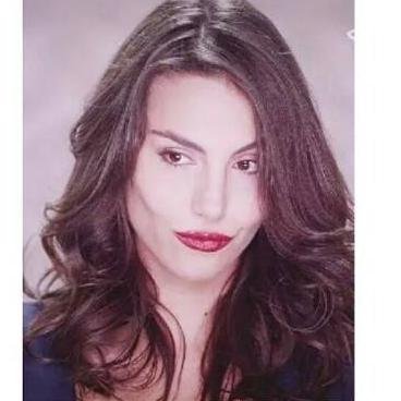 Fc criafo para a rainha -Mel Fronckowiak ♥