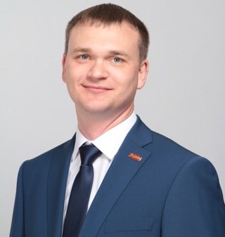 Председатель совета местного отделения партии Родина ЮЗАО города Москвы.Лидер общественного движения STOP НЕЛЕГАЛ.