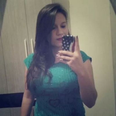 Eu sei que todos os dias quando eu acordo Deus dá um 
sorriso e me diz: Estou te dando a chance de tentar de novo.