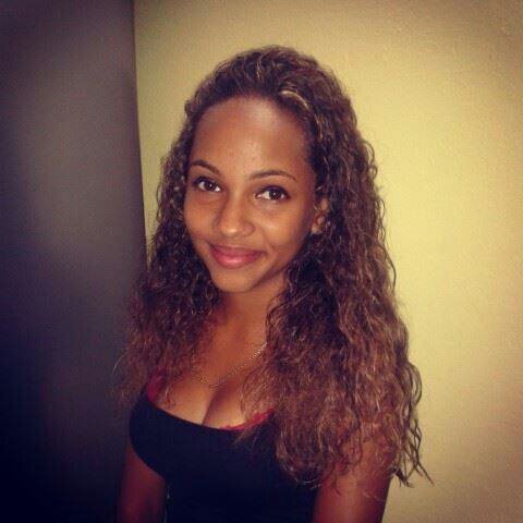 CycyTdh's profile picture. La douleur s'en va , mais la Fierté reste✌ . #Team971 #Saintoise #TeamFolie #TeamFesses .Follow me Jte Follow back ;) IG: @stacyy_bonbon