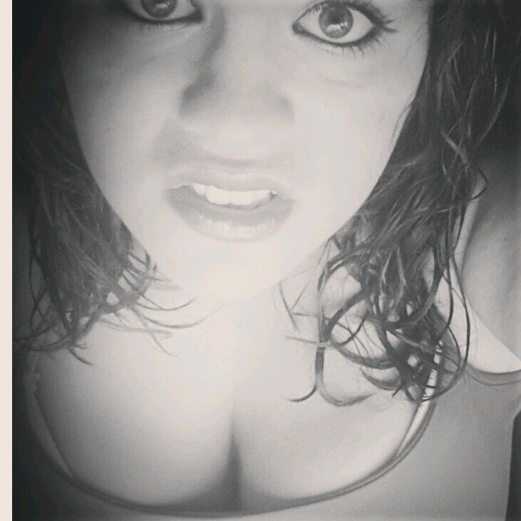 Weed Time.☜ SRTA_FYAHBWOY_⇨ instagram. SwanFyahbwoy, mi todo, si. Reggae life. J.A.M.J & MAYALUAINRADA. Mi puta vida. ♡