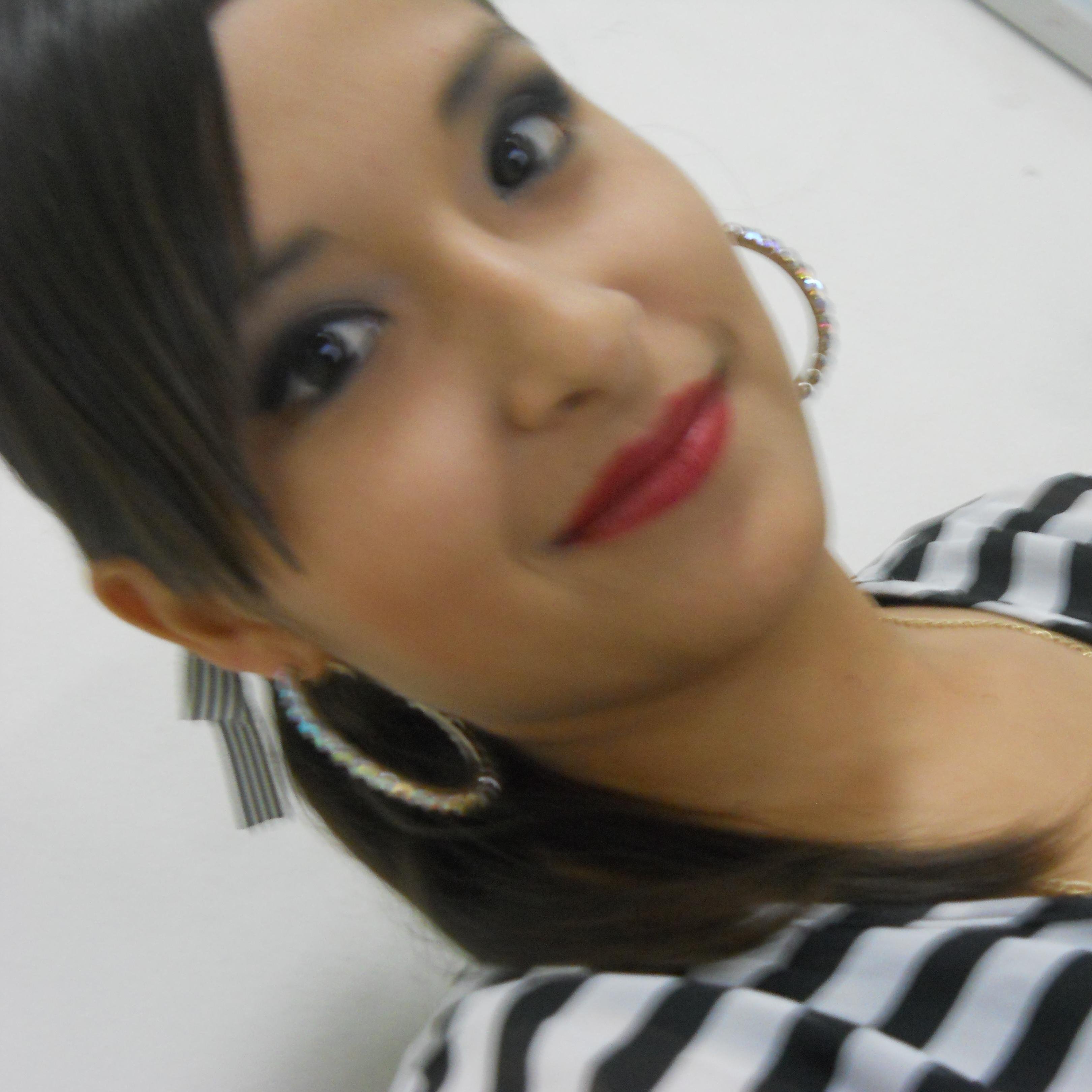 Lic. en Educación, ser una persona competente no significa ser mejor que los demás, si no ser capaz se hacer los que me gusta perfectamente. :)