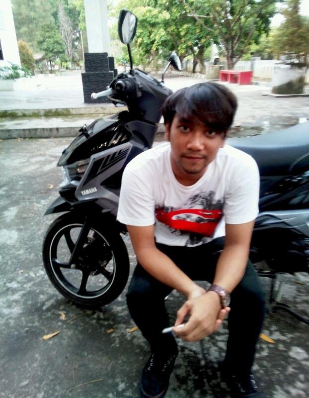 People live to learn things, but I learn to live.