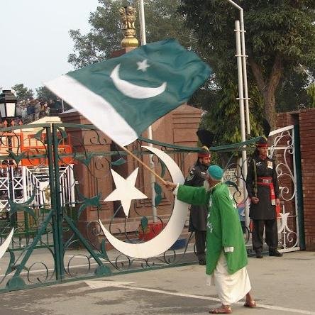 Proud to be Pakistani 🇵🇰
An entrepreneur, Marketing & Supply Chain professional
