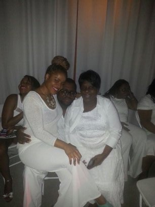 esnard60's profile picture. 