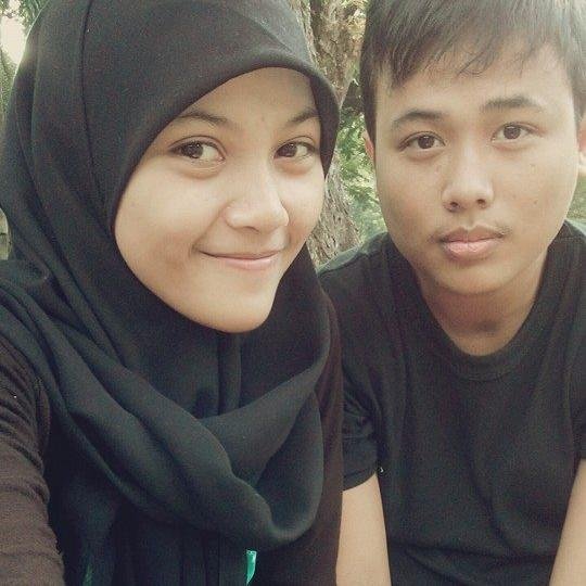 Ny. Dhais