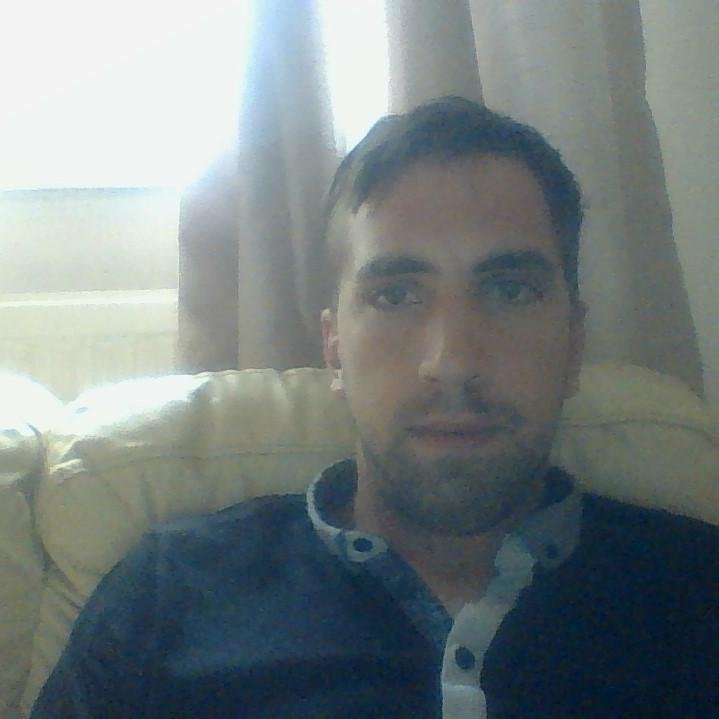 I'm a father of 2 beautiful children and a husband. i am a chronic cluster headache sufferer but try enjoy life as much as possible. Take nothing for granted