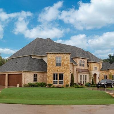 Beautiful and luxurious homes await you and your family here at Bella Flora in the Bella Community of Fort Worth, Texas.  http://t.co/M6d8bRPrpU