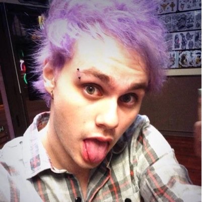 Hi im Michelangelo. But please call me Mikey. I am a demon. I live in the body of Michael Clifford im in love with a Angel which is forbidden but i dont care