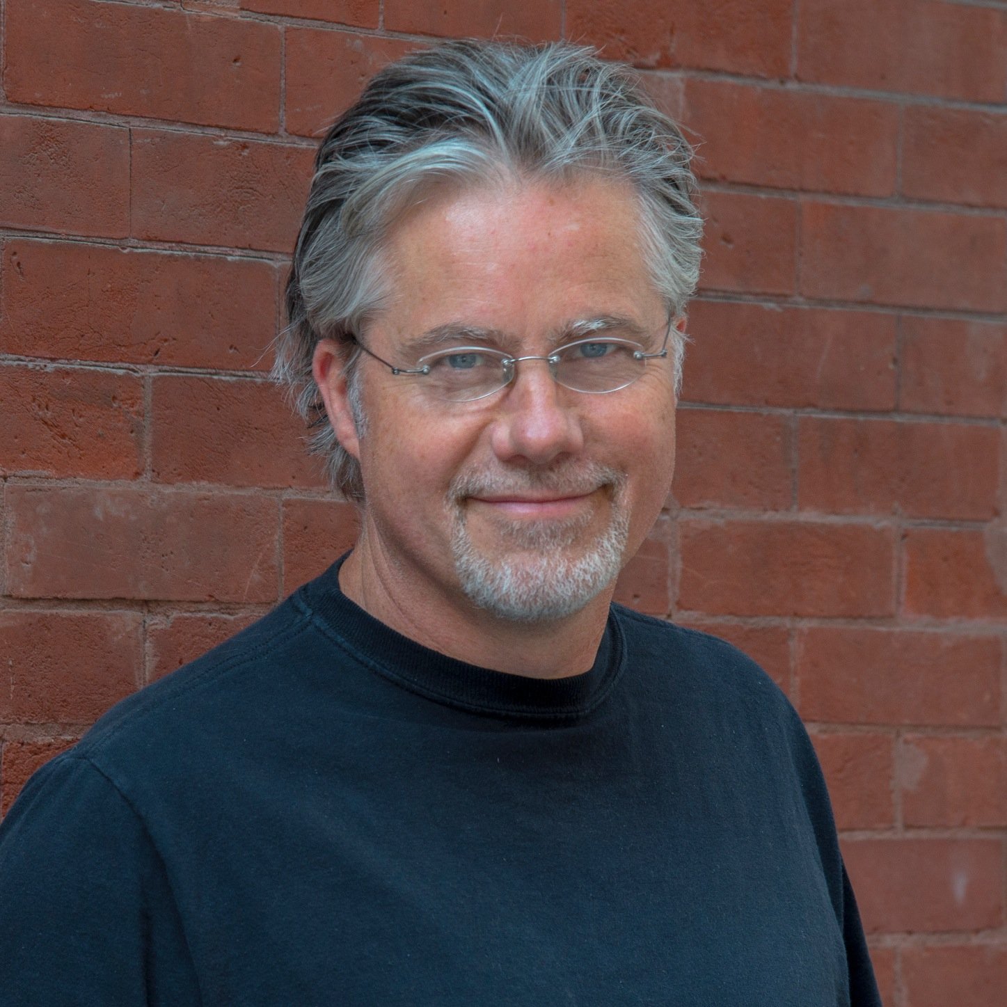 Founder @Fahrenheit212, author, startup whisperer, speaker, vintage guitar junkie.