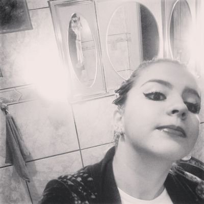 ♬  Por você eu vô seja aonde for,             Por você eu vô siga ao equador...  ∞