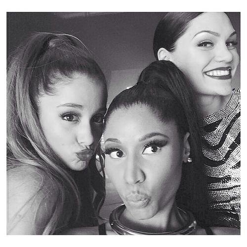 Free Follow From @ArianatorAriGra Follow @ArianatorAriGra account or I unfollow you. Love you