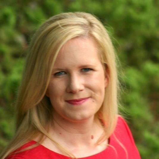 Lawyer. Writer. Lover of Champagne. 2019 Golden Heart® winner and 2017 and 2015 Golden Heart® finalist. 2023 Claymore Award Finalist.