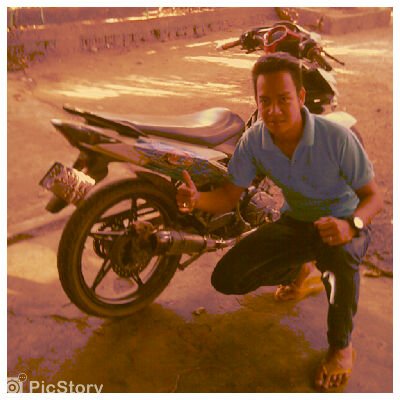 Every beginning there must be the end, every problem there is a solution. Never give up, confident, and happy waiting.
