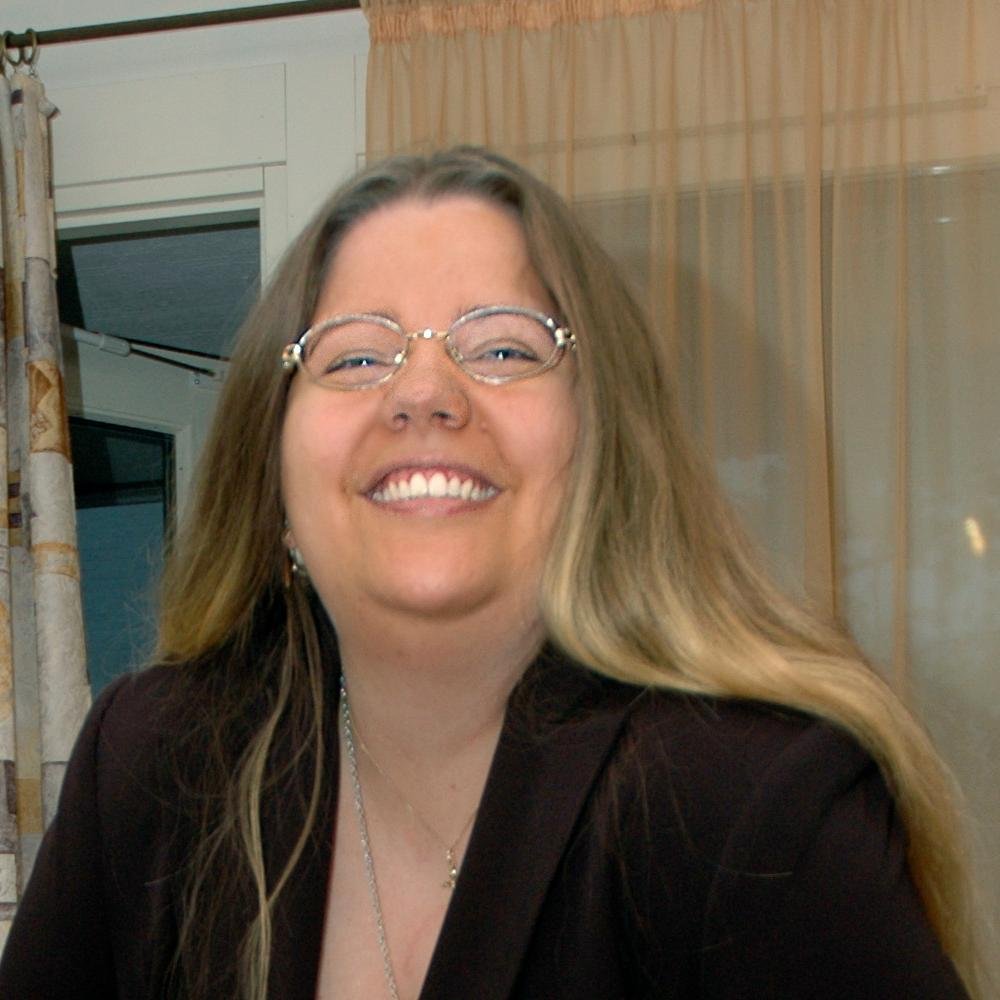 vestovuo's profile picture. Graphic designer, writer, gamer