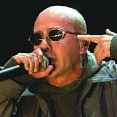 Aún veo llover en tu mente
hace unos días que no te
sale el sol,
no me gusta verte tan
inconsciente, está en tu
mente la liberación.