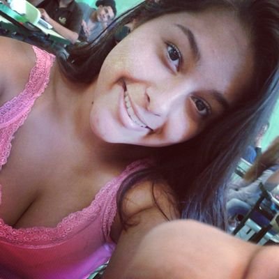 Namorada do @vitorribeiro48 , best do @julyopoison , e toda de voces  #FOLLOW