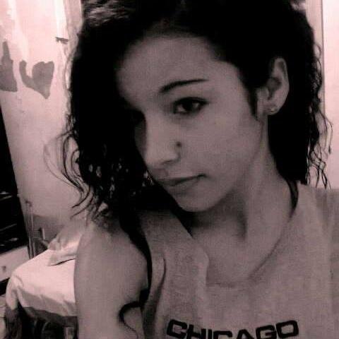 jheyfetyu's profile picture. '' ...Se meus olhos mostrassem a minha alma, todos, ao me verem sorrir, chorariam comigo ...''