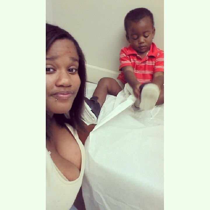 Michelle La'Sha. 23Years Old, I Have A 1 Year Old Named Jayden MeKHi,My Life Is Great Nd It Will Stay Tht Way!