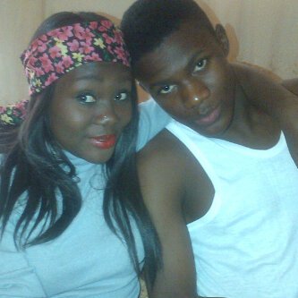 Vivianxtopher's profile picture. 