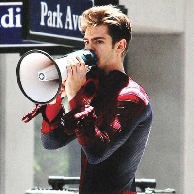 (Rp) Hi. Im Peter Parker. Just some science genius who goes to midtown high. Kind of a geek. Caution: Looks WILL decieve ;) Dating @FabulouslyFaux