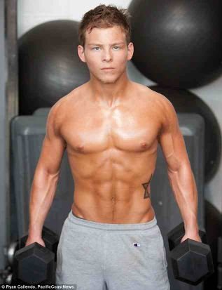 omaiszeb122's profile picture. sup dudes add me im a singer comedian and actor so add me mates im really cool and hope i get more than 1.0M followers