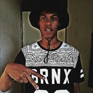 UnpiaUnpia is de team Insta; EllaMarleyy  S/O naar Fruss
