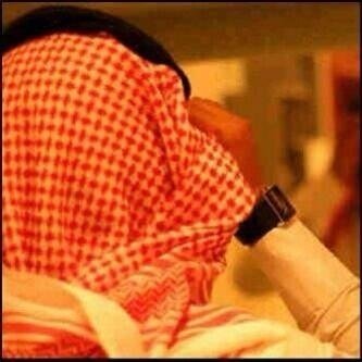 من لا يودك فأسعد الوقت فرقاه ونفسٍ تبيعك بأرخص السعر بعها !
