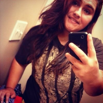 mexicana/venezulana 19✌ taken by my Mr.Right 2yrs && counting
