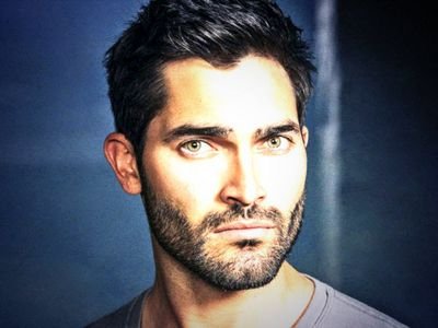 Je trouve que Teen Wolf est la meilleure série au monde!!! I am Wolfies and I love Stydia,Derek,Stiles,Lydia and Alison !!!!! x)