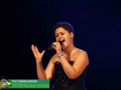 CANTANTE PROFESIONAL
