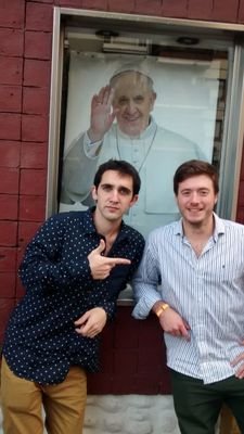 Estudiante de Contador en la UNLP, Jugador de hockey en sbhc.
