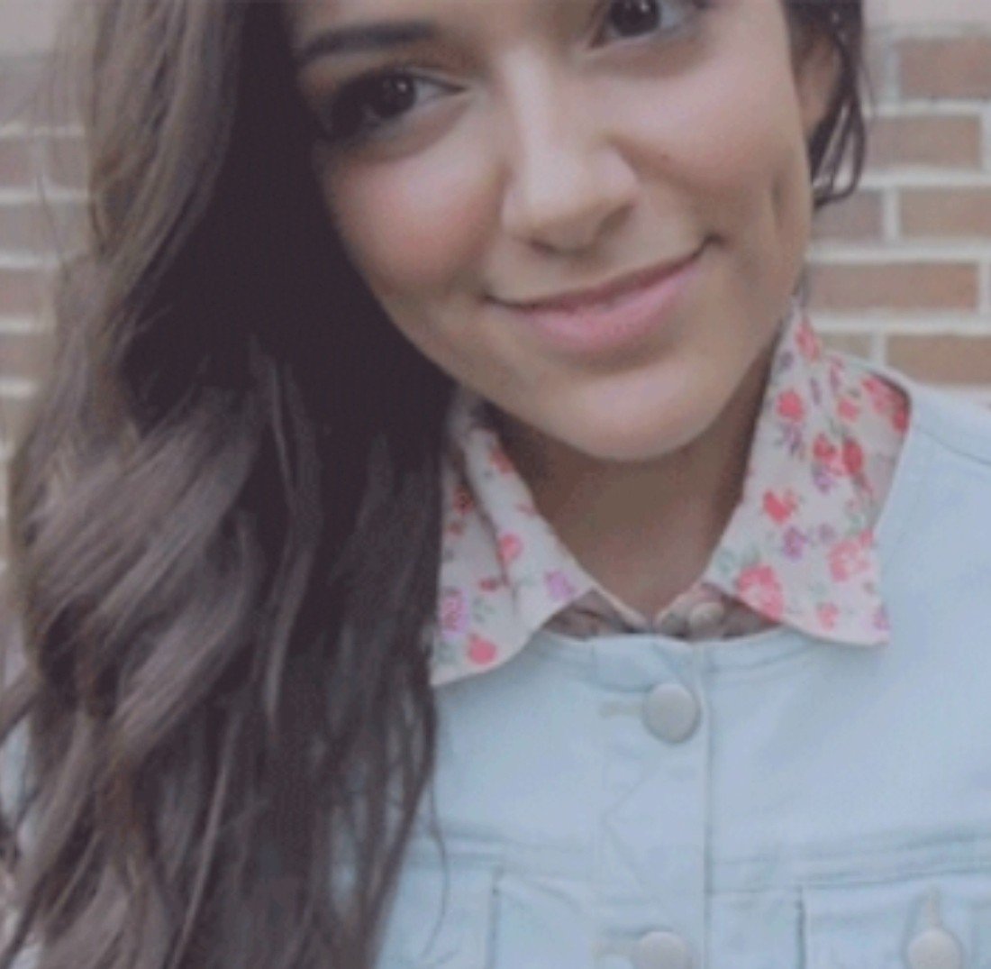 Well I make icons of the one & only, bethany mota. God is always first. Main: @bethershake ♥ Give creds (:
