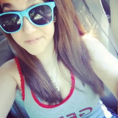 Instagram: Emily_ann12213 Follow me lovelies(; Bubbly and I'm funn, Feel free To Message me, Favorite, Re-Tweet, and Follow! Ill Follow back(: