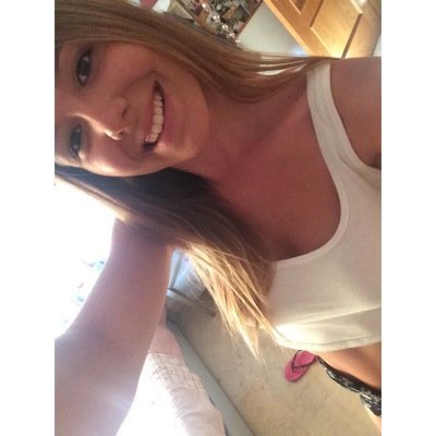 Criticar mis defectos no va a hacer que los tuyos desaparezcan

Instagram: saraolsen19