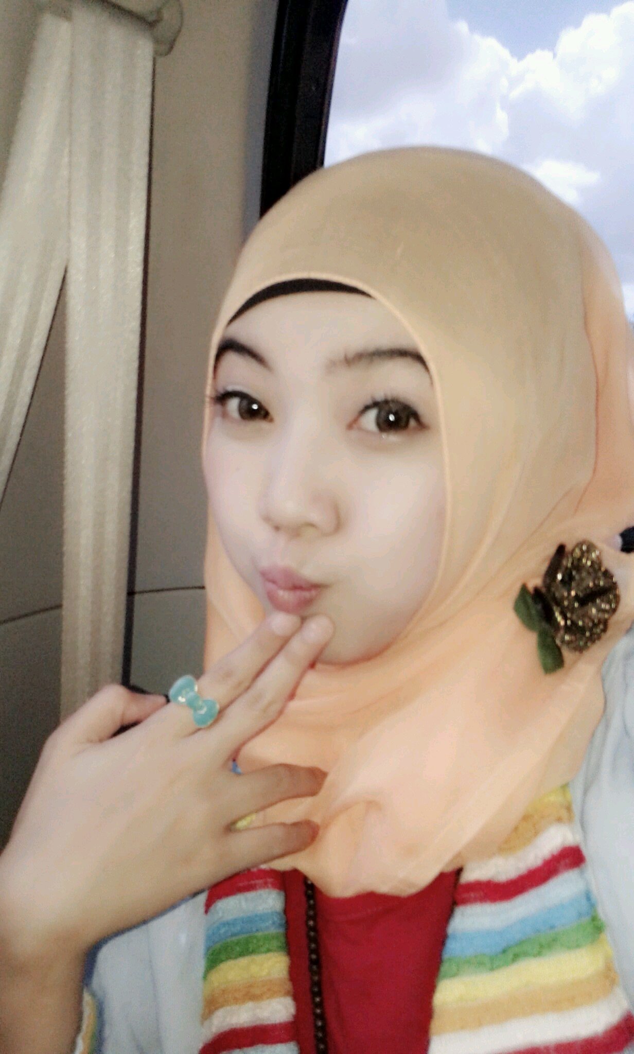 Moga sukses ke depan nya nanti (ง'̀⌣'́)ง