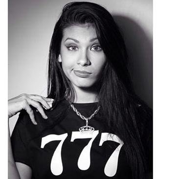 Poca Nenén Maromba (McPocahontas)Fã De Uma Mulher  Que Tenho o Maior Orgulho Viviane Queiroz  Razão Do Meu Viver♥ (Kaique Monteiro Magrinho ♥ )
