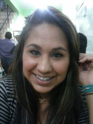 ზ  Abrace o que te faz feliz e se afaste do que te faz sofrer!