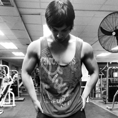 PowerLifter Chileno precursor del deporte y la vida sana, si quieres aprender respecto a nutrición o entrenamiento ingresa a http://t.co/l3B4hVUjPC, te espero!