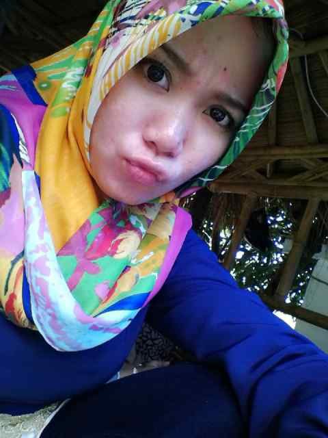 fitrikrf's profile picture. Be you'r self