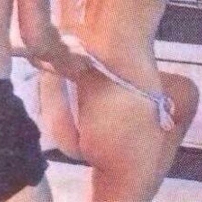 my baby has the cutest little hiney woo ( @stonemlwt )