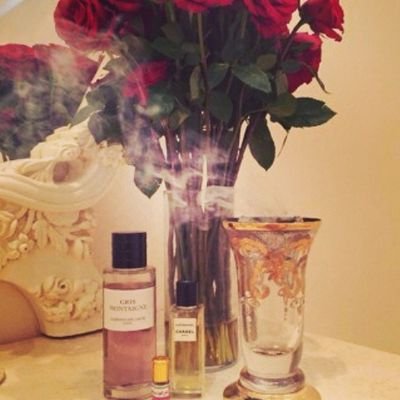 ‏‏‏مُتذوقه الإحسآس ../ اسعى لتحقيق أمنياتي ♡! عآشقهه للقهوَهْ والبر، واغردَ بكل مَ يرضي الله وكل مَ يعجبني ' مُرتويته كُل م هو { رآق لي } ]