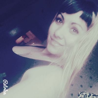 ♡ Seduceme con ganas de amarme, pero no te enamores, que yo soy libre y no quiero compromisos con nadie .. :) PIN: 2B172462